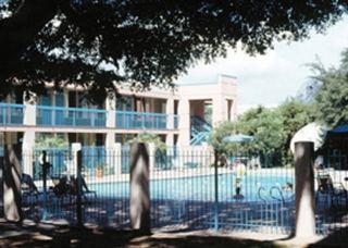 Brentwood Houston